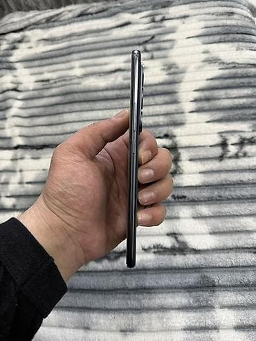 nova 9 se: Tecno Spark, 256 GB, rəng - Qara, Simsiz şarj — 6