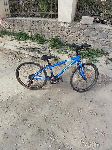 Şəhər velosipedləri: Velosiped 24. Skarasnoy.tam islek veziyetde. 2 denedi biri ISMA brendi — 2