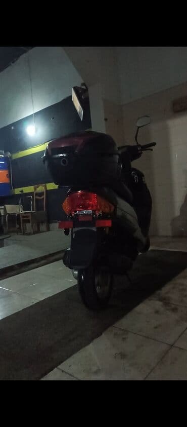 səs boğucular: Moon — 4