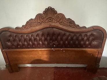 Klassik üslubda taxta çarpayı başlığı - Material: möhkəm ağac karkas