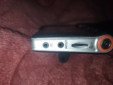 Avtomobil DVR/videoqeydiyyatçı Xüsusiyyətlər: - Dönən lensli qabaq