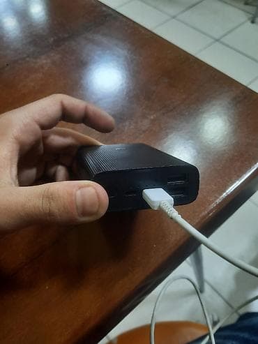 airdots powerbank: Powerbank — 1