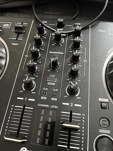Pioneer DJ DDJ‑RB DJ kontrolleri - Rekordbox DJ ilə tam uyumlu, 2