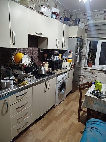 sirvan ev: Sumqayıt, 3 otaqlı, Köhnə tikili, 80 kv. m — 1
