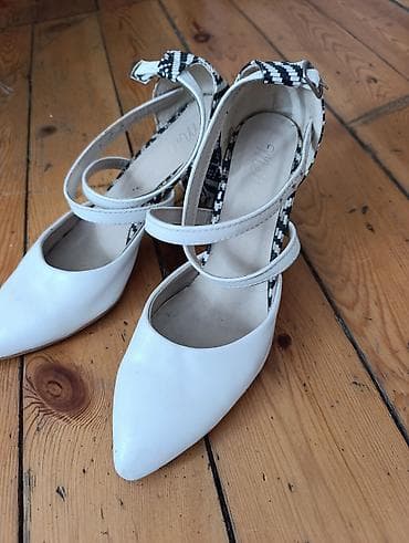 kroks sabolar: Qadın ayaqqabıları – 4 fərqli model bir yerdə 1) Qara klassik — 2