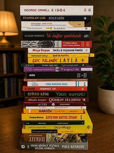Müxtəlif janrlarda böyük kitab toplusu Təsvir: – Azərbaycan, türk — 2