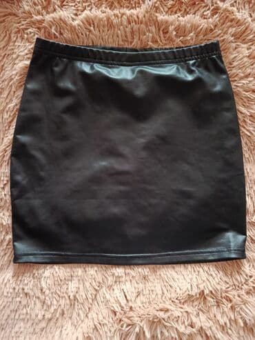 Dəstlər, kostyumlar: Qara mini ətək – ekodəri (PU) material - Model: düz, dar kəsim (pencil — 1