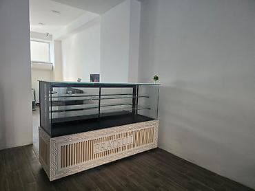 quru meyvə: Shirniyyat vitrin soyuducu 1500 Azn. Olchu 2metr. Unvan Xirdalan — 1