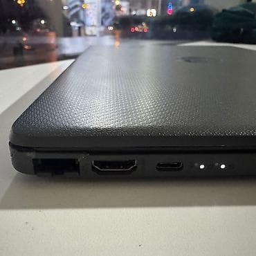 Acer: HP noutbuk Xüsusiyyətlər: - Ekran: 15.6" geniş ekran - Prosessor — 4