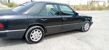 sprinter 2009 mercedes: Mercedes-Benz E 250: 2.5 l | 1993 il Sedan — 4