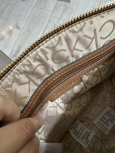 Другие комплектующие: Tam orginal Calvin Klein çanta model kodu: H6AEJMH3 (etiketdə “van”) — 4
