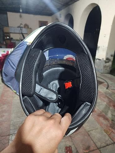 - Ölçü: M - Sertifikat: DOT - Korpus: aerodinamik, parlaq qara — 4