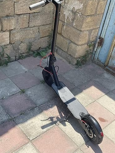 electric guitar: Elektrik skuter – şəhərdaxili rahat və çevik hərəkət üçün — 2