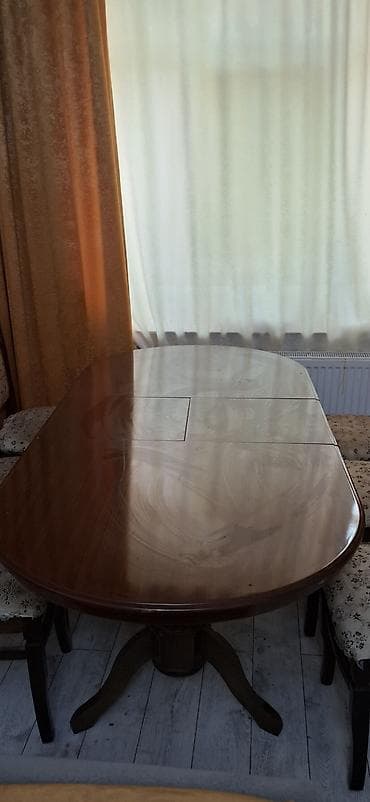 Ağac yemək masası - Material: tam ağac, cilalı taxta üstəlik - Forma