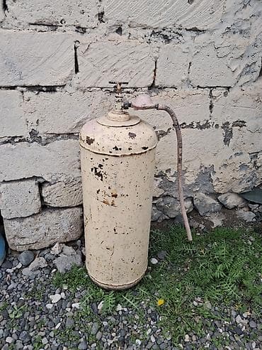 Məişət üçün qaz balonu - Metal korpuslu, vertikal silindr tipli balon