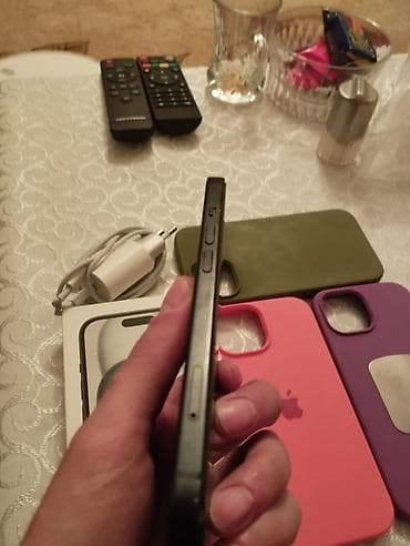 appl: IPhone 15, 128 GB, Qara, Simsiz şarj, Face ID, Sənədlərlə — 4