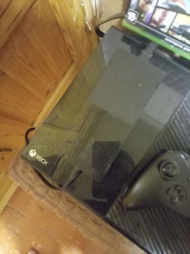 xiaomi 16 pro: Xbox One FAT modeli. Original pult. FİFA 17 diski. 500 GB. İçində RDR — 3