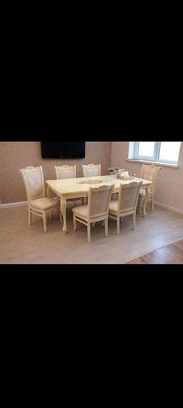 paltar aslan: Qonaq otağı üçün, İşlənmiş, Dördbucaq masa, 8 stul — 1