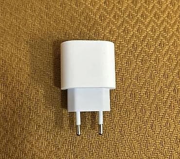 8 plus iphone: Apple 20W USB‑C Güc Adapteri - Model: A2305 (üzərində qeyd “Designed — 1