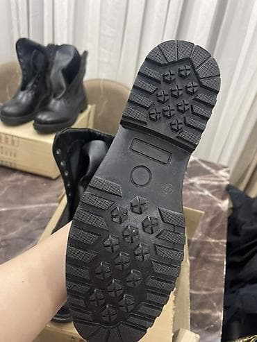 Qara dəri hərbi/iş botinkası - Material: hamar qara təbii dəridən üst