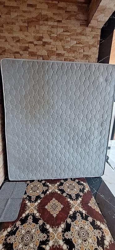 masa usdu: Böyüklər üçün İşlənmiş Döşək — 1