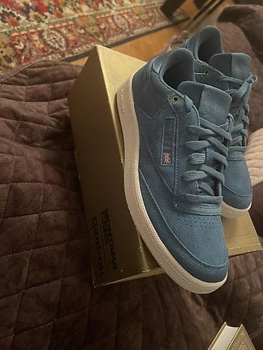 mavi ayaqqabılar: Reebok Classics C85 – mavi zamşa idman ayaqqabısı - Model: Reebok — 9