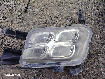 Avtomobil üçün ön far (sol), LED modullu. Pavarotnikle olandı