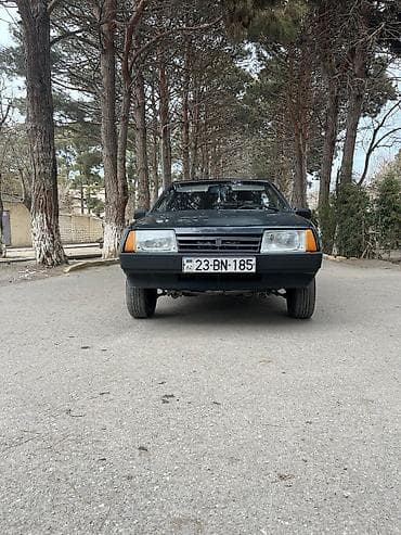 Motonəqliyyat: VAZ (LADA) 2109: 1.5 l | 2000 il 417000 km Hetçbek — 1