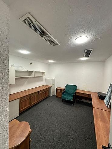 bti nerimanov: 3 otağdı + 1 konfrans zalı + 2 tualet + 1 hamam tualet + 1 kuxna yemek — 4