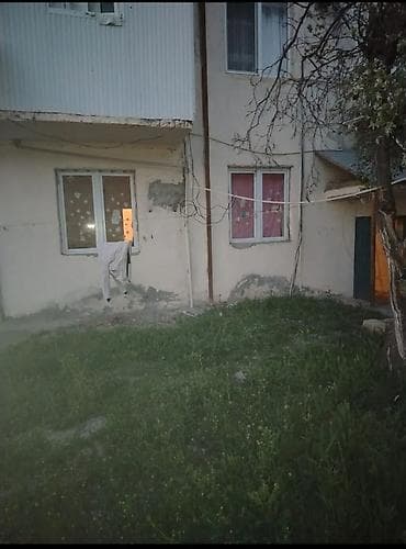 kiraye ev 20 ci sahe: Samux rayon mərkəzində Köhnə xəstəxananın arxasında 2 mərtəbəli bina — 6