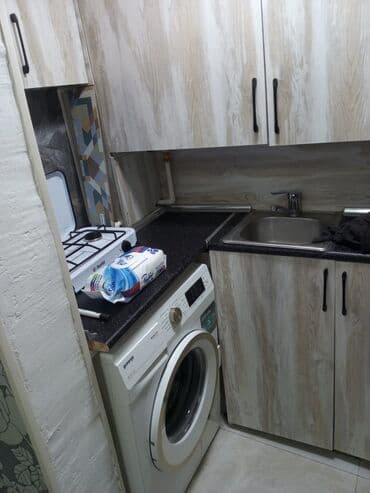 20 ci sahe kiraye evler 2025: Kamunal daxil ✅ Şəhərin mərkəzi ✅ Qış parkı ✅ Köhnə tikili 4mərtəbəli — 8