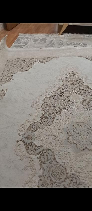 Потолок: Təmiz Təbriz xalçasi tezedi 800m alnib 550m satlir - Ölçü: 200 x 300 at lalafo.az — 1 Потолок: Təmiz Təbriz xalçasi tezedi 800m alnib 550m satlir - Ölçü: 200 x 300 — 1