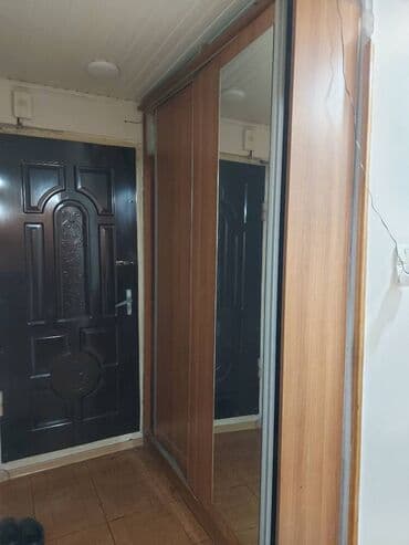 Kreslolar: Düz dolab, Dəhliz dolabı — 1