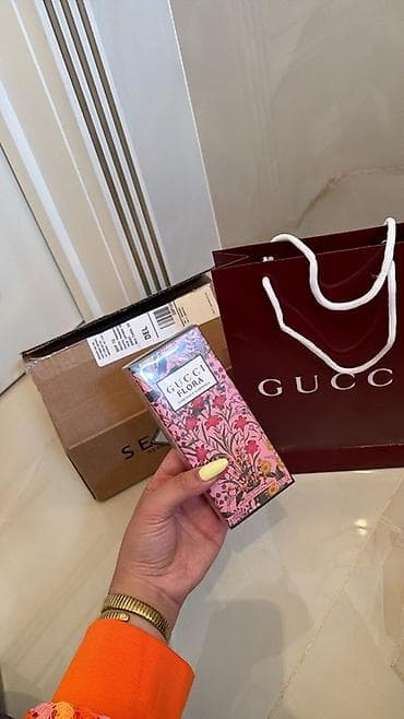 Gucci Flora Gorgeous Gardenia Eau de parfum oz gablashmasinda
