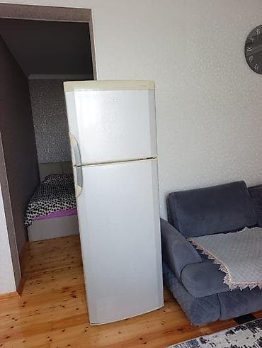 İşlənmiş 2 qapılı Beko Soyuducu Satılır, rəng - Gümüşü