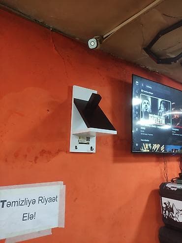 Asılqanlar: Divar üçün kaska asqısı – çoxfunksiyalı model - Motosiklet kaskasının — 1