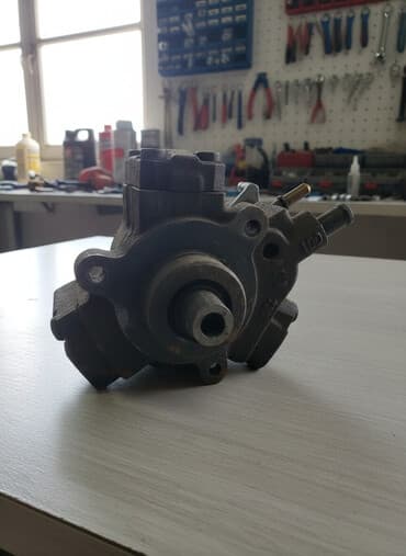 фольксваген 4: Yanacaq nasosu Fort Transit 2.4 arxa çəkən — 1