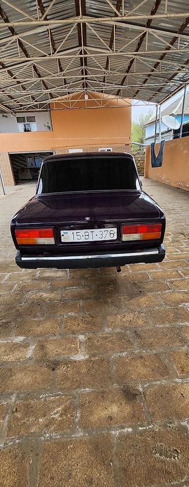 maşin vaz: VAZ (LADA) 2107: 1.6 l | 2000 il 200000 km Sedan — 4