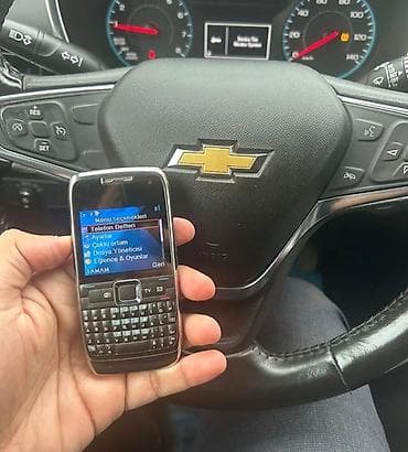 Nokia E72
