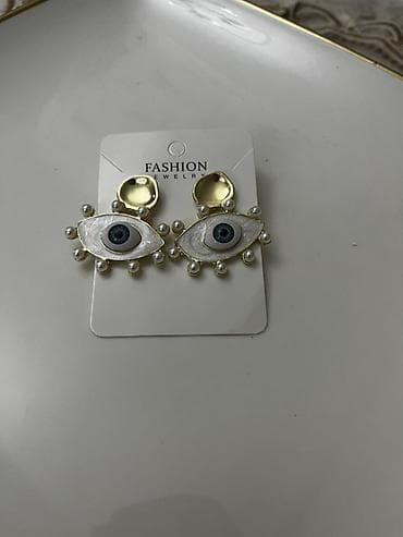 Məhsul: Fashion Jewelry brendinin “göz” motivli sırğaları - Dizayn