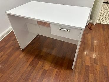 Salon masaları: İşlənmiş, Manikür üçün masa, Güzgüsüz — 4