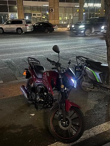 150 cc moto: Salam öz şəxsi motosikletimdi restoranlarda kuryer kimi işləmək — 1