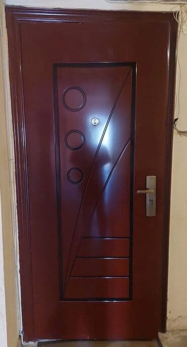 Furnitura və aksessuarlar: Möhkəm metal giriş qapısı - Material: polad/metal konstruksiya — 2