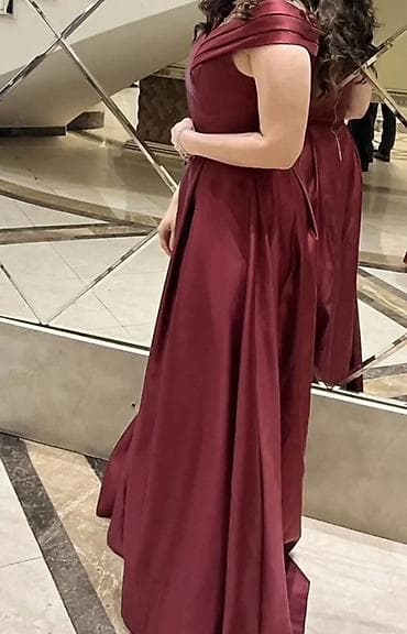 koja don: Bordo rəngdə uzun ziyafət/libas
S/M — 2