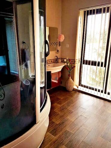 дом аренда: 750 м², 6 комнат, Комби, Газ, Электричество — 2