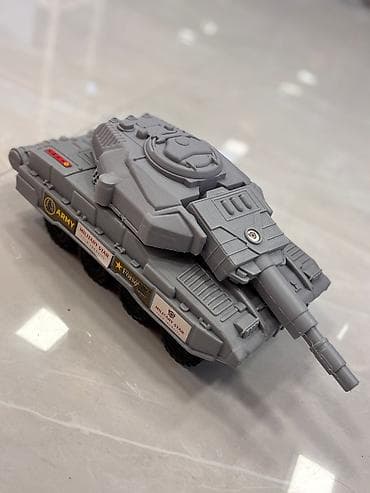 pultlu masin: Uşaq oyuncağı – plastmasdan hazırlanmış boz rəngli tank modeli - — 3