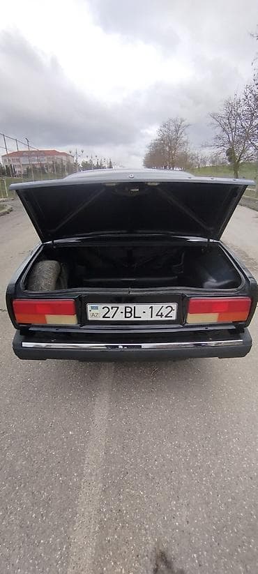 nolyedi maşını: VAZ (LADA) 2107: 1.5 l | Sedan — 4