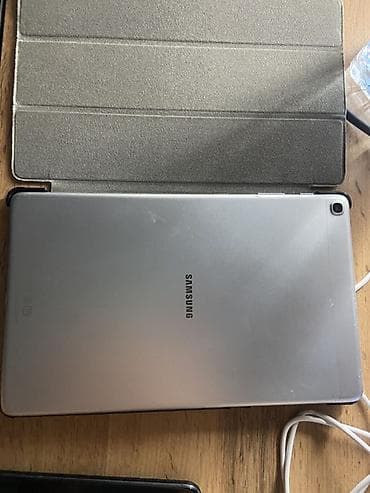 samsung 102 ekran led: İşlənmiş Samsung Galaxy Tab A, 10,1", < 64 GB, Pulsuz çatdırılma — 2