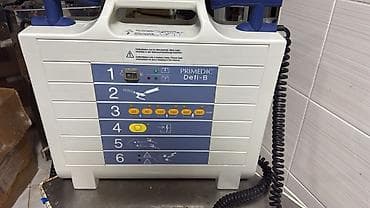 tibbi avadanlıq: PRIMEDIC Defi-B defibrilyator Xüsusiyyətlər: - Peşəkar manual — 1