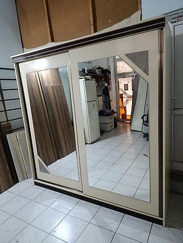 ÇATDİRMA PULSUZ.😍Dolab tam ideal vəziyyətdə çox az istifade olunub